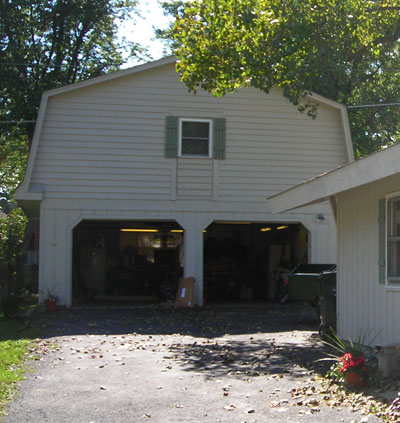 garage1.jpg
